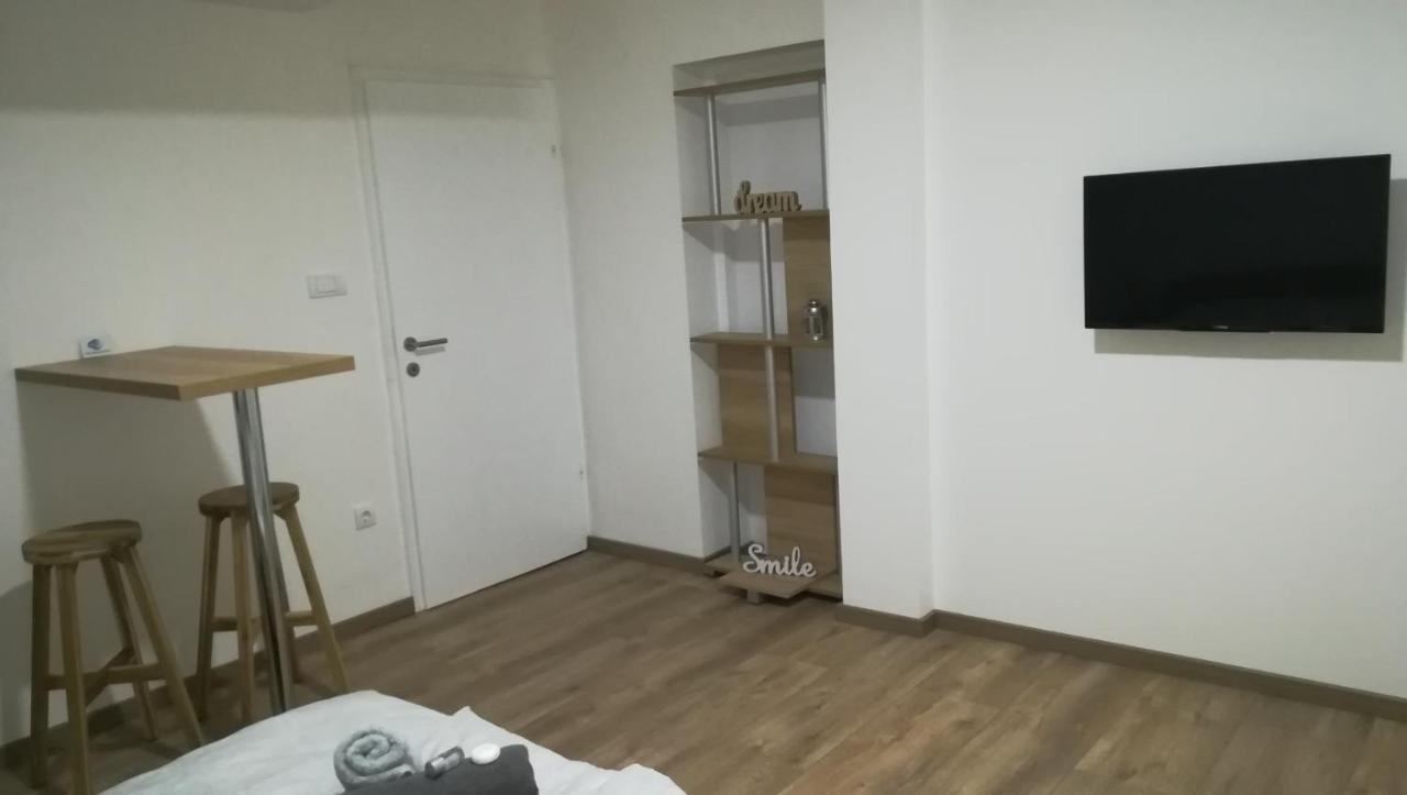 M4U Apartments Ниш Екстер'єр фото